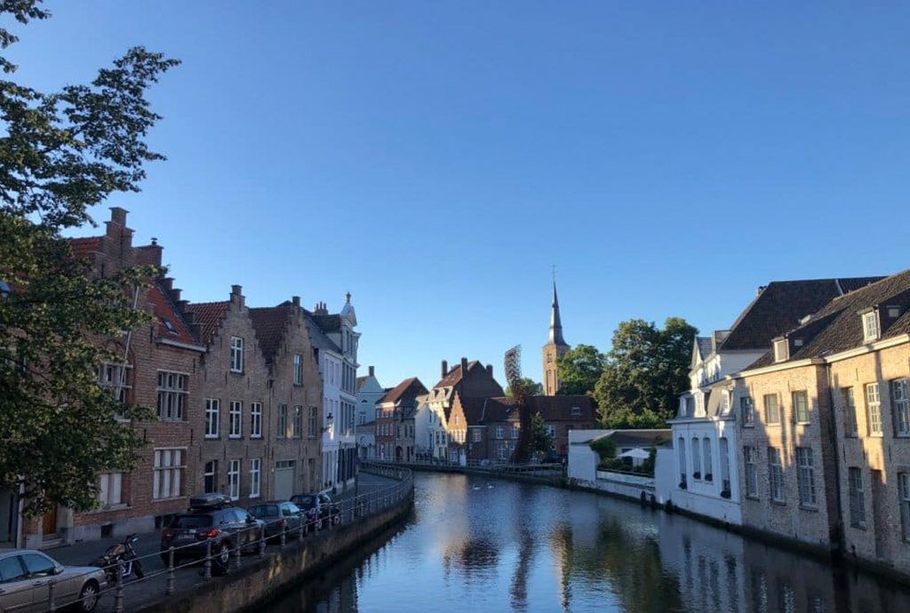 Bélgica reabre para brasileiros vacinados, exceto com Coronavac