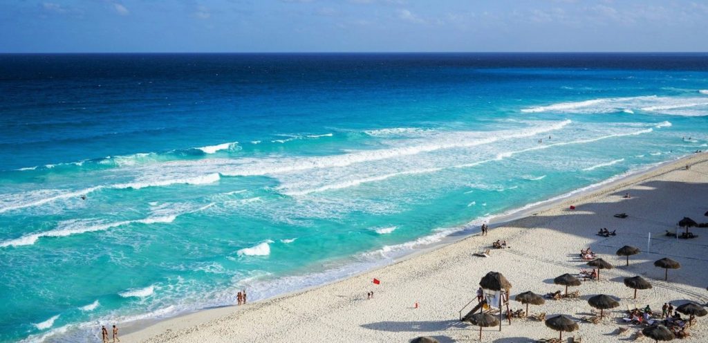 Voos para Cancún a partir de 38.195 milhas Latam Pass