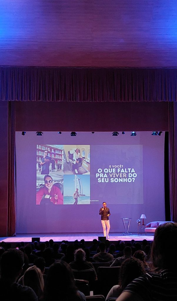 Estevam Pelo Mundo Viajar para Sempre