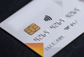 Dá para ganhar milhas sem ter cartão de crédito?