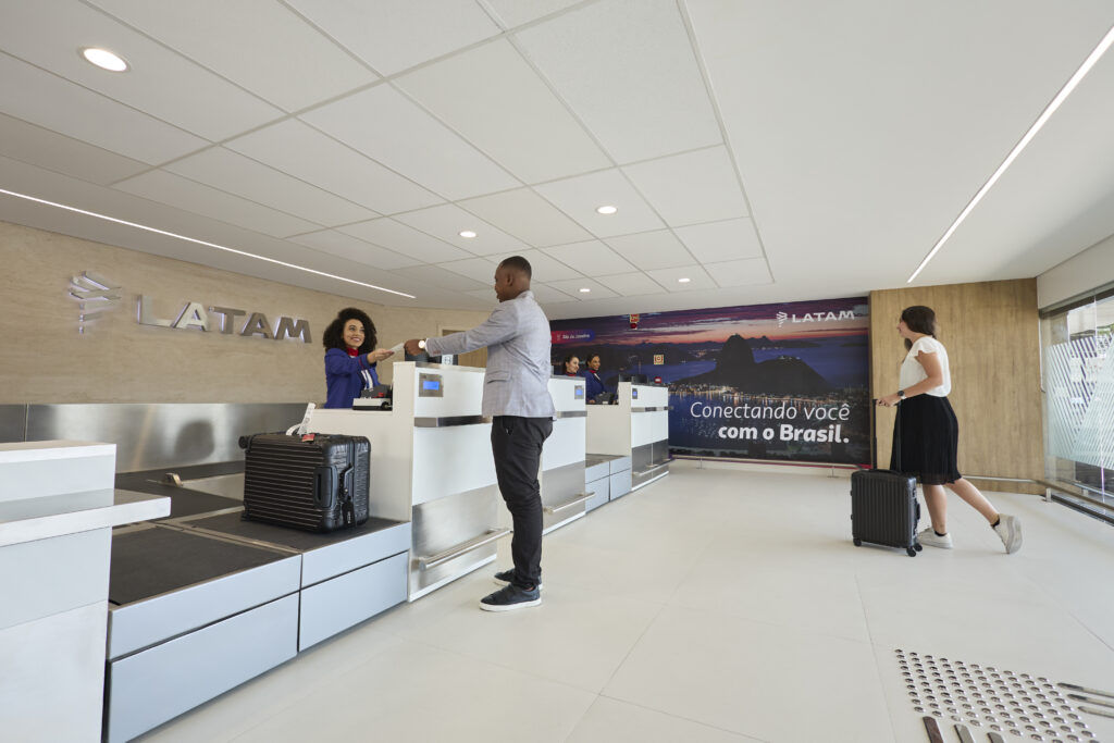Novo check-in exclusivo da Latam para clientes Black e Black Signature